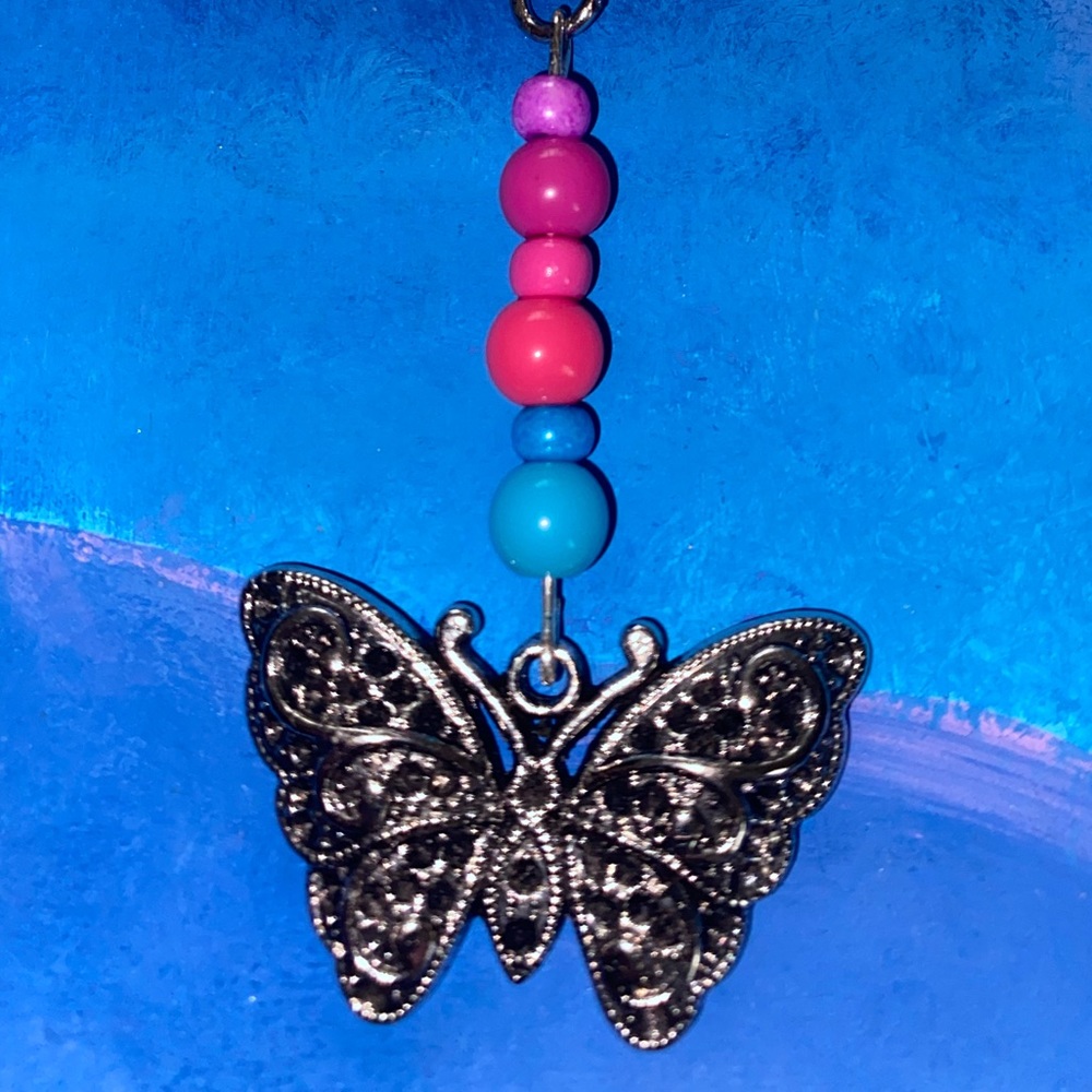 Butterfly Keychain (Silver) - Picture 2 of 3